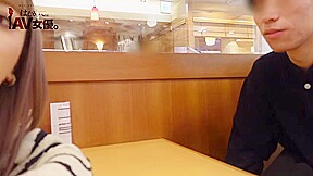 0005915_スレンダー 筆下ろし 四つん這いなどが含まれている