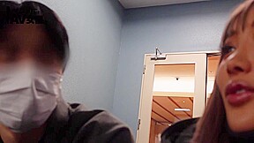0005915_スレンダー 筆下ろし 四つん這いなどが含まれている