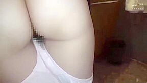 03310,A woman in serious agony