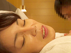 08D2022-A young man who invites a mature woman to a hotel and fucks with a creampie