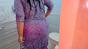 (-2) Bathroom Mein Mosi Ke Sath Jabardast Kiya Kand ?