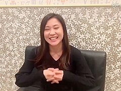 A Married Woman Who Secretly Masturbates With A Thick D