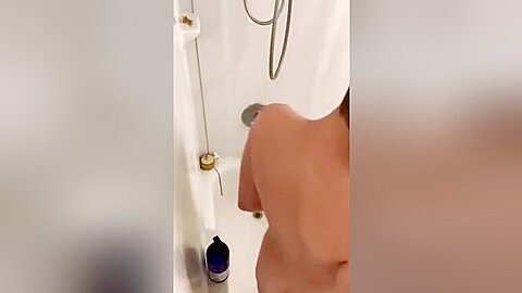 AUSTIN L YOUNG HANDJOB FINGERING AND SHOWER