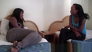 African lesbians satisfying each other