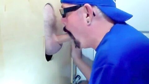 Amateur Married Step daddy Gets Cock Sucked At Gloryhole