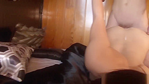 Amateur aussie gets cum