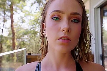 Anal Gets Sexy Blonde In Latex To Sq With Scarlet Chase