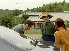 Asian babe enjoys lust in the car
