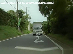 Asian babe enjoys lust in the car