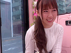 B3E1901-A Mature Wife Who Was Picked Up Is Fallen With A Deep Kiss And Cheating