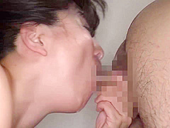 B3E2203-Perverted mature woman's cock torture