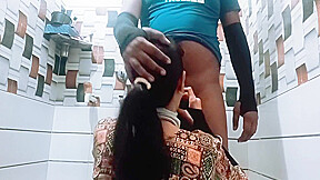 Bathroom Sex With Sexy Native Bhabhi