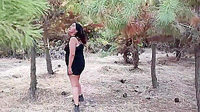 Bbw Flashing In The Woods