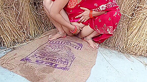 Beautiful Indian Maid Village Bhabhi Outdoor Fucking