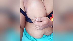 Big Tits Aunty Massage Her Boobs For Neibour