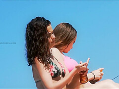 Bikini Girls