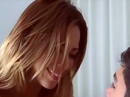 Bolivian actress Stephanie Herela sex scene in Mi prima la sexologa