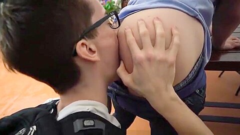 BrotherCrush - Hunky Pretty Boy Sucks His Little Stepbrother’s Cock