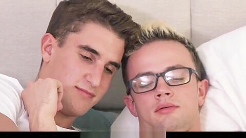 BrotherCrush - This Hot Guy Slides His Cock In His Bookish Little Stepbrother