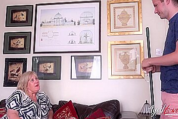 Catherine Pays The Gardeners With Her Body