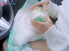 Cherry English In Car Diaper Change In Tokyo