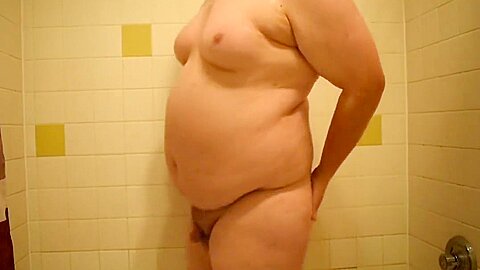 Chubby Bear Hotel Shower