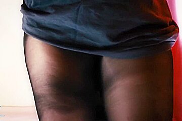 Chubby Redhead Uk Girl Teasing In Pantyhose!
