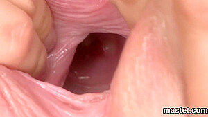 Czech Teenie Gapes Her Slim Twat To The Bizarre