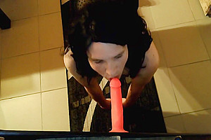 Deepthroat Gag Training With My New Toy