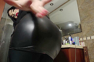 Dominant Girl With Massive Cock Cum And Big Piss Squirts