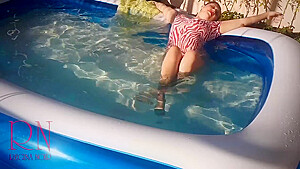 Elegant And Flexible Babe Swimming Underwater In The Outdoor Swimming Pool  Swimmingsuite