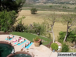 Eva Celeste, Kristen Scott And Jessica Blaze - I Went Down On
