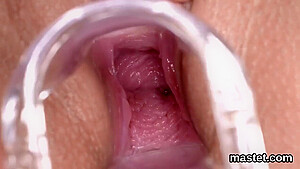 Feisty Czech Teenie Spreads Her Pink To The B With Honey Pot