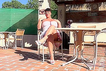 Free Premium Video Busty British Milf Gets Horny In The Hot Summer Sun With Judys And Devon Breeze