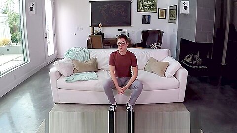 GayCastings First porn casting fuck with Eli Lincoln