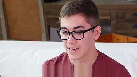 GayCastings First porn casting fuck with Eli Lincoln