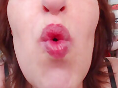 Giantess Bundle With Your Favorite Towering Mature Redhead Dawnskye