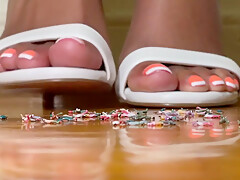 Giantess Smashes In White Heels