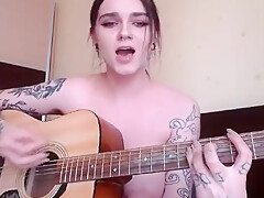 Girl With Saggy Tits And Big Areolas Plays Zombie