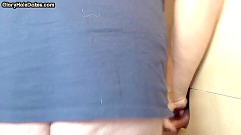Gloryhole DILF bendover in bareback duo while sucking