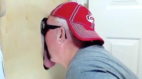 Gloryhole Newbie Is Hooked On The Feeling