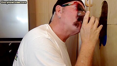 Gloryhole gay enjoys sucking hard cock b4 anal fucking