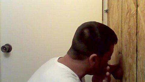 Gloryhole raw fuck