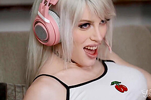 Gorgeous Ladyboy And Horny teen 18+ Amazing Xxx Clip With Aften Opal And Gamer Girl