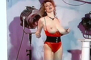 Hanging On - Vintage 80s Big Bouncy Tits Dance Tease