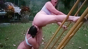 Hermosa Folla Y Lame El Cono De La Latina 10 Min With Candy Rouse And Vayolet Fox