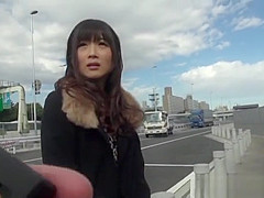 Hibiki Ohtsuki naughty chick gives excellent head