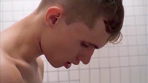 Horny Twinks Fuck bareback in the shower