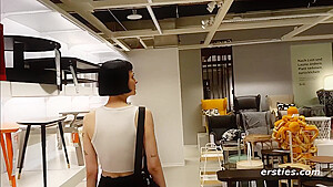 Hot Amateur Babe Masturbates While Shopping