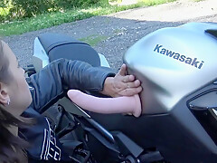 Hot French Squirting On Her Motorcycle Chaude Motarde Vic A
